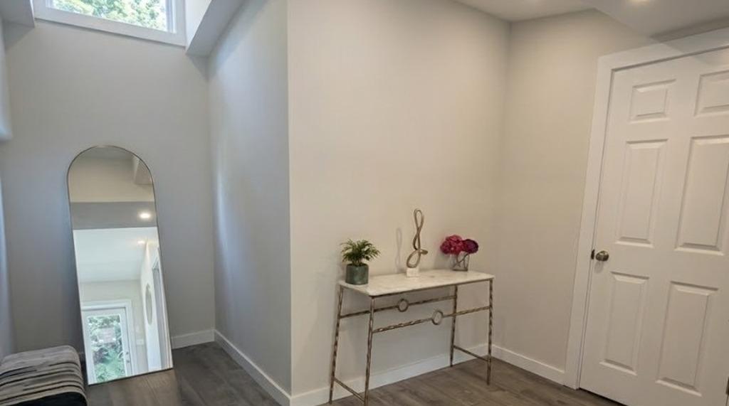 Naqi Medical Spa Hallway & Foyer